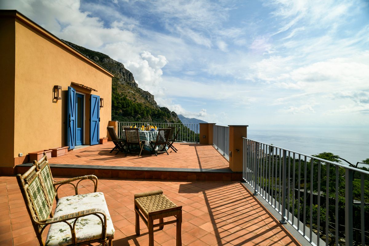 Li Galli View