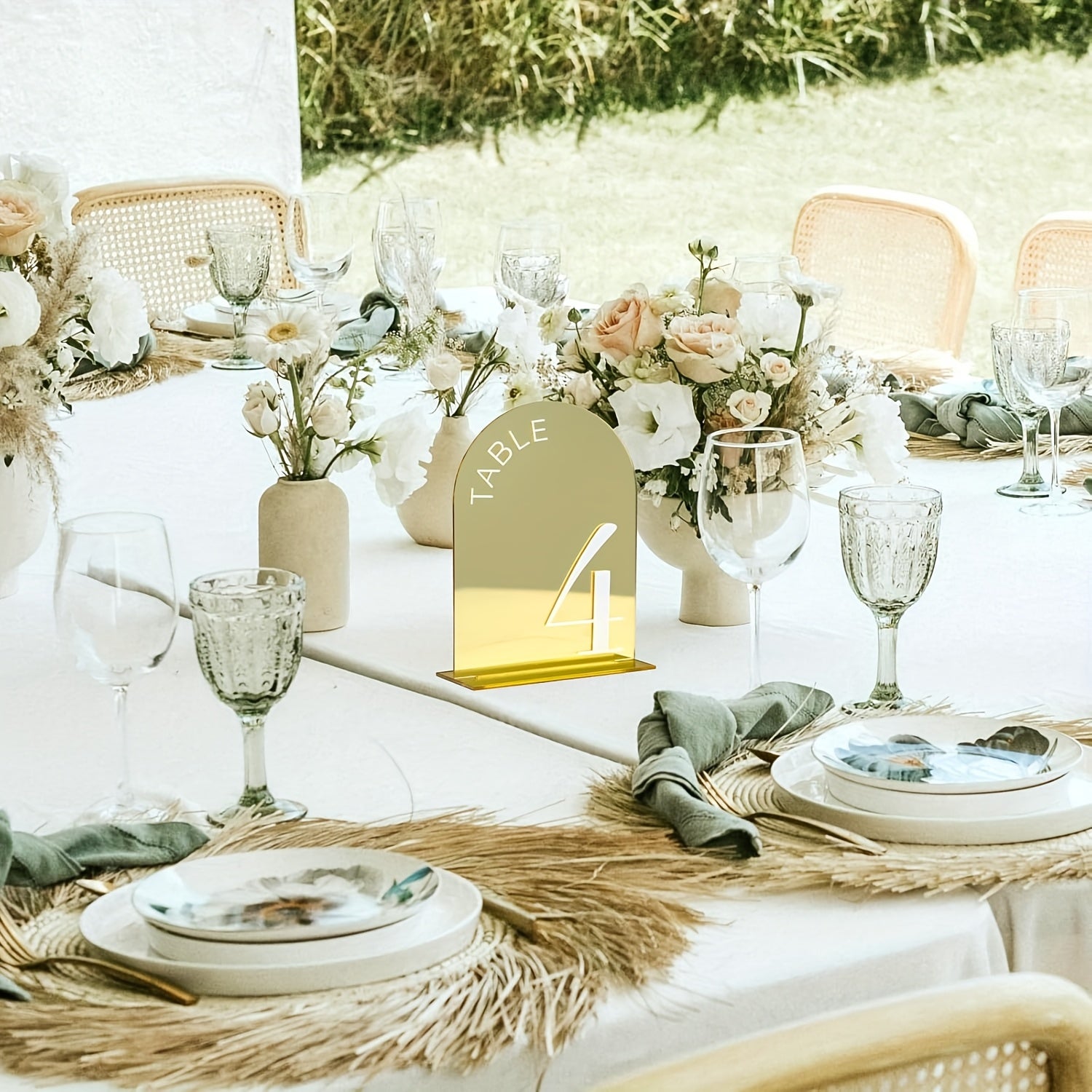 Golden Arch-Shaped Number Table Sign 1-10 with Stand – 10cm x 15cm Acrylic Desktop Holder Featuring Elegant Typography,