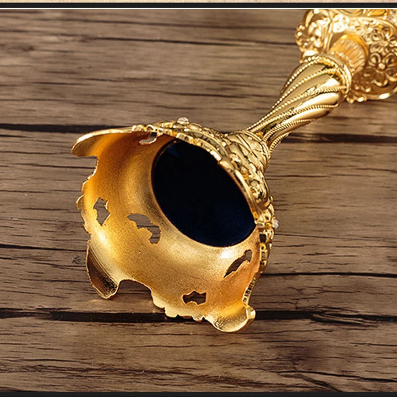 2Pcs Gold Candle Holder Candlesticks Candles Silver Wedding Europe Metal Candle Stand Wedding Table Home Decoration