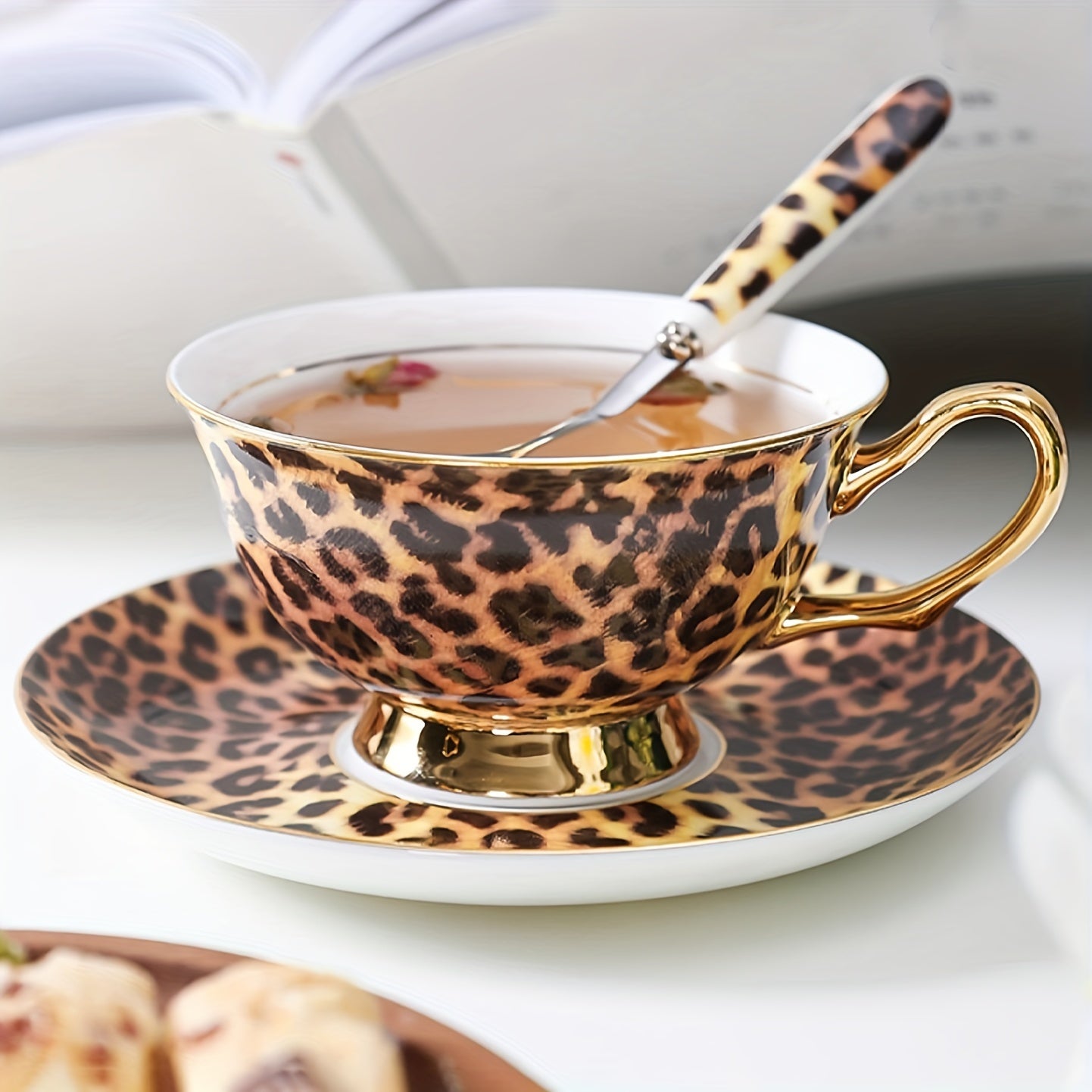 1pc/2pcs Leopard Print Cup and Saucer Set European Luxury Gold Plated European Bone Porcelain Coffee Cup Bone Porcelain Tea Cup with Matching Tea Saucer, Refrigerator Safe, Reusable, Multi-purpose - Ideal Home Decoration, Mot
