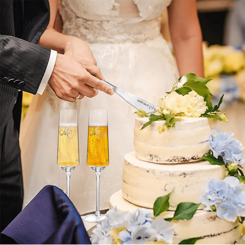 4Pcs Wedding Champagne Flutes Cake Knife And Server Set, Champagne Flutes Engraved Mr And Mrs For Wedding, Bride And Groom Toasting Flutes, Cake Cutting Set, Couples Engagement Gift Wedding Reception Supplies