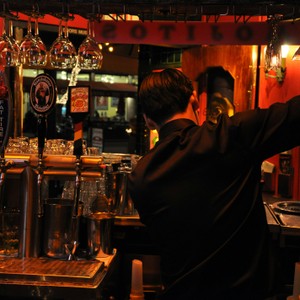 Bar & Beverage Service
