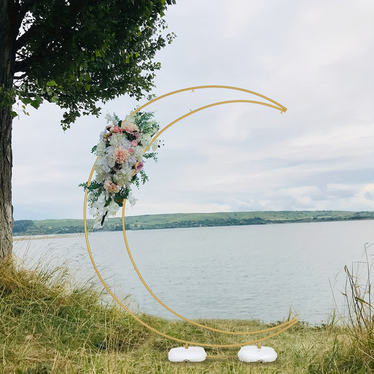 Golden Wedding Arch Stand - Heavy-Duty Metal Half-Crescent Moon Backdrop with Stable Base, Golden Ceremony Arch for Wedding, Birthday, Party Decorations - Indoor/Outdoor Event Decoration Stand, Romantic Event Decor, Sophistic