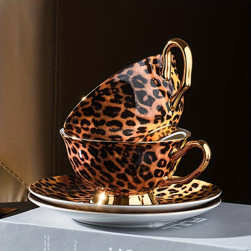 Luxurious Leopard Print Tea Set: Elegant Bone China Cup And Saucer with Golden Trim, Perfect for a Stylish Afternoon Tea