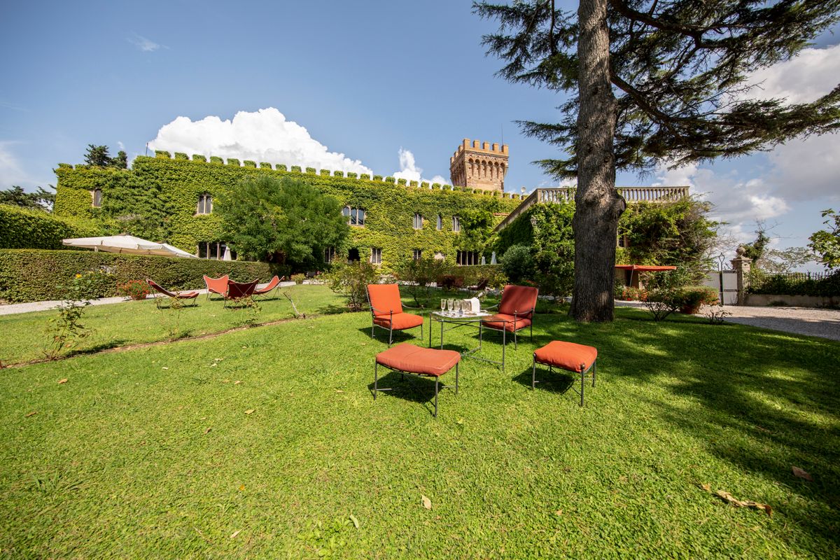Castle Mago