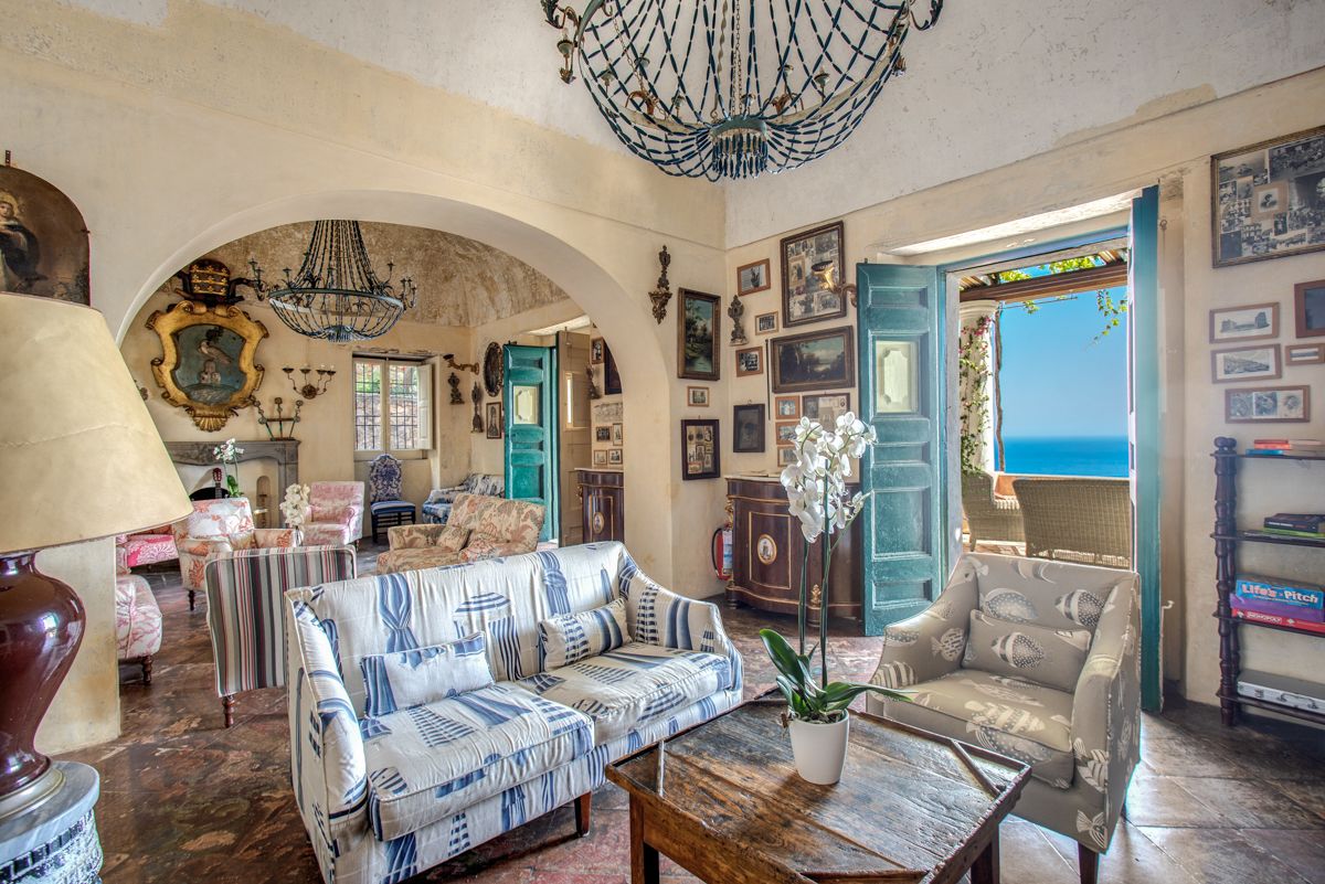 Villa Elario