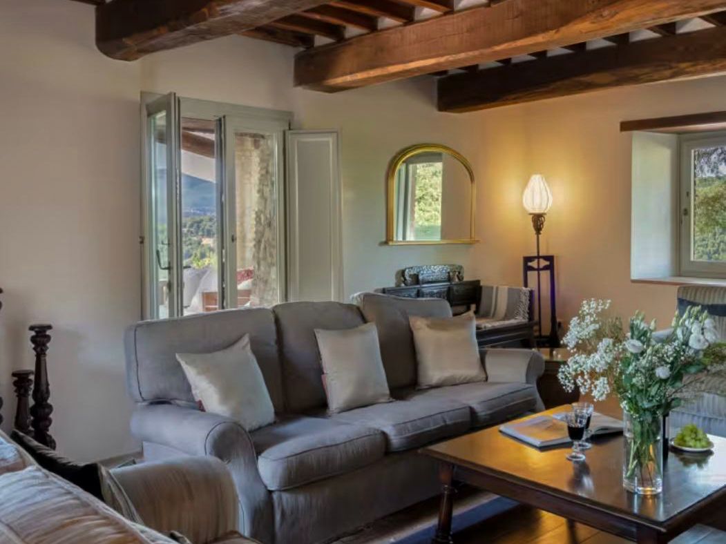 Casa Zari