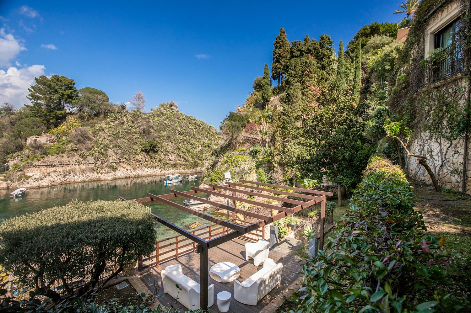 Villa Dionysius II