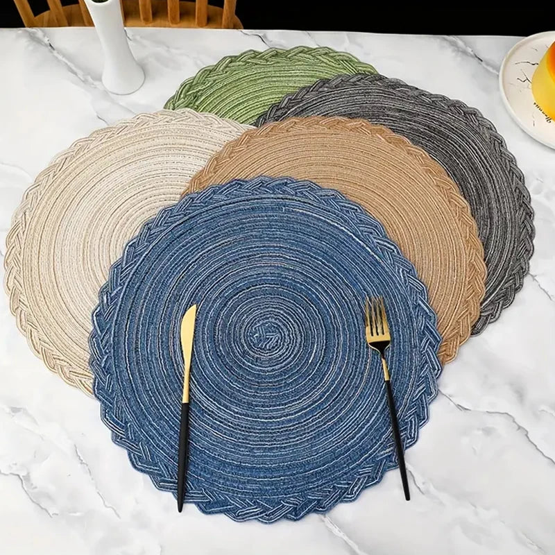 1pcs Round Woven Placemats - Heat-Insulating, Easy Clean, Table Decoration for Western-Style Meals, Festivals