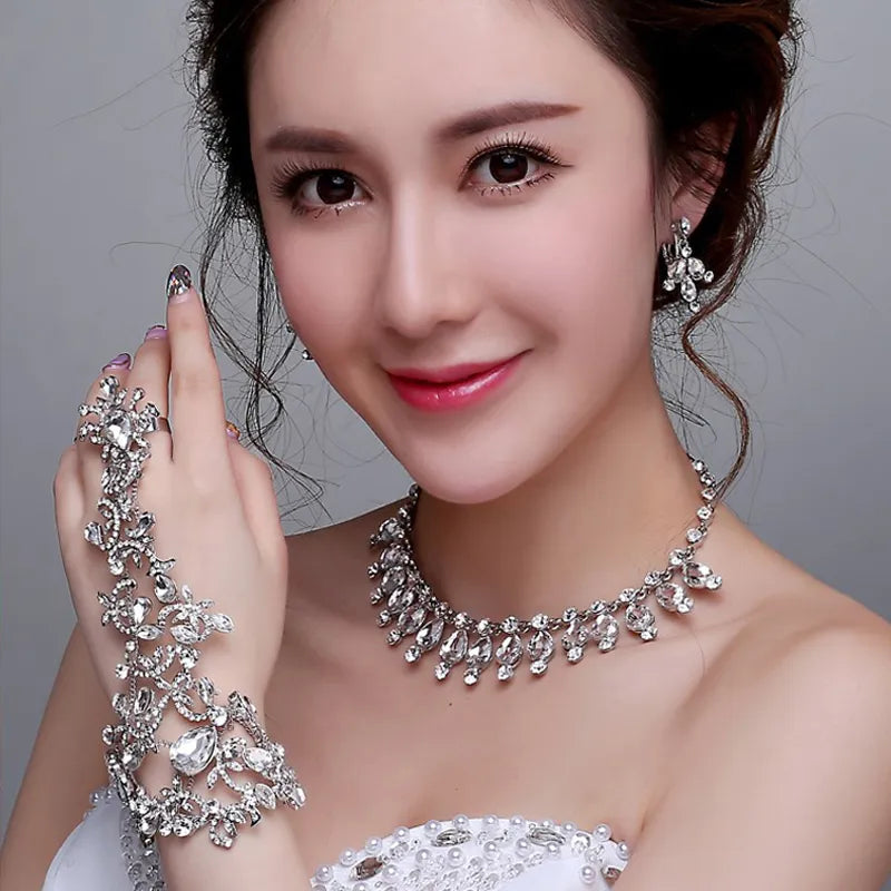 Bridal Bracelets Wedding Accessories Hand Chains Bracelet Women Rhinestone Jewelry Bridemaid Bracelets & Bangles