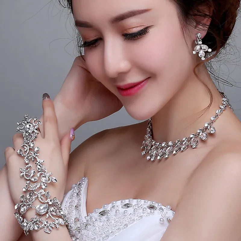 Bridal Bracelets Wedding Accessories Hand Chains Bracelet Women Rhinestone Jewelry Bridemaid Bracelets & Bangles