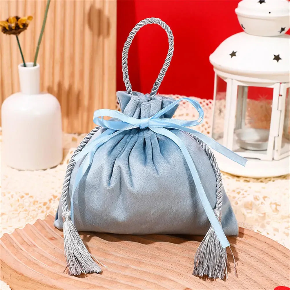Luxury Packing Drawstring Velvet Pouch Sachet Gift Bag For Jewelry Wedding Candy Boxes With Pearl String Decor Favors Bags