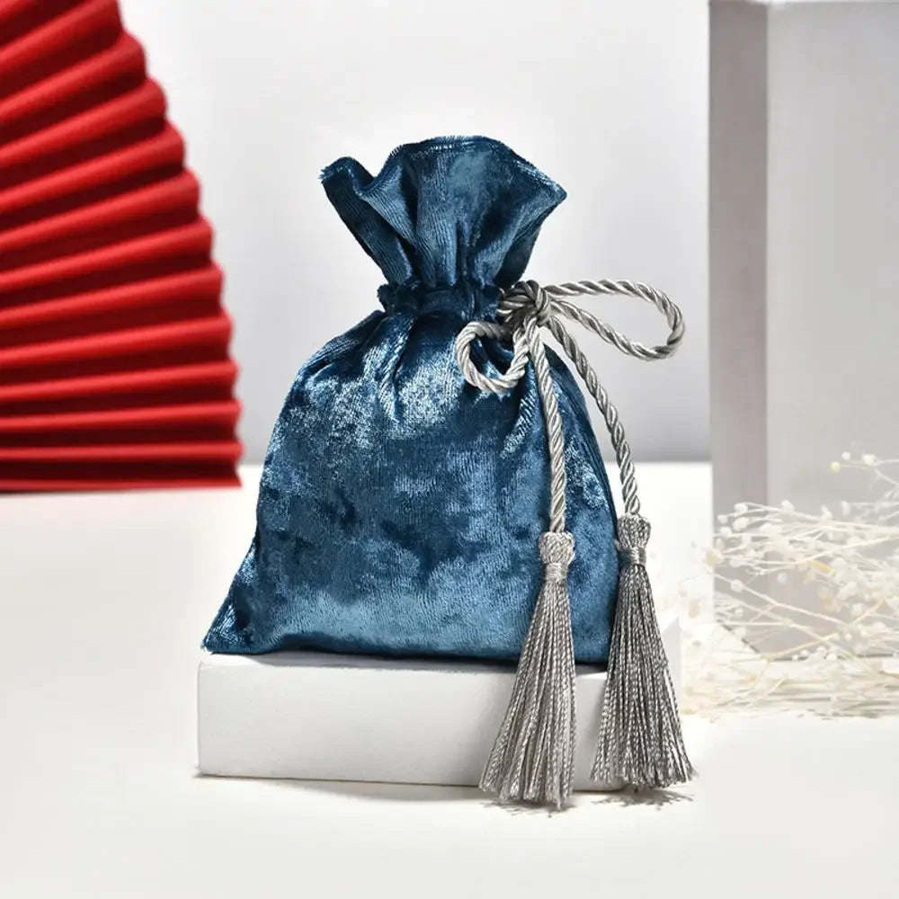Luxury Packing Drawstring Velvet Pouch Sachet Gift Bag For Jewelry Wedding Candy Boxes With Pearl String Decor Favors Bags