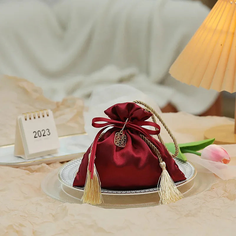 Luxury Packing Drawstring Velvet Pouch Sachet Gift Bag For Jewelry Wedding Candy Boxes With Pearl String Decor Favors Bags