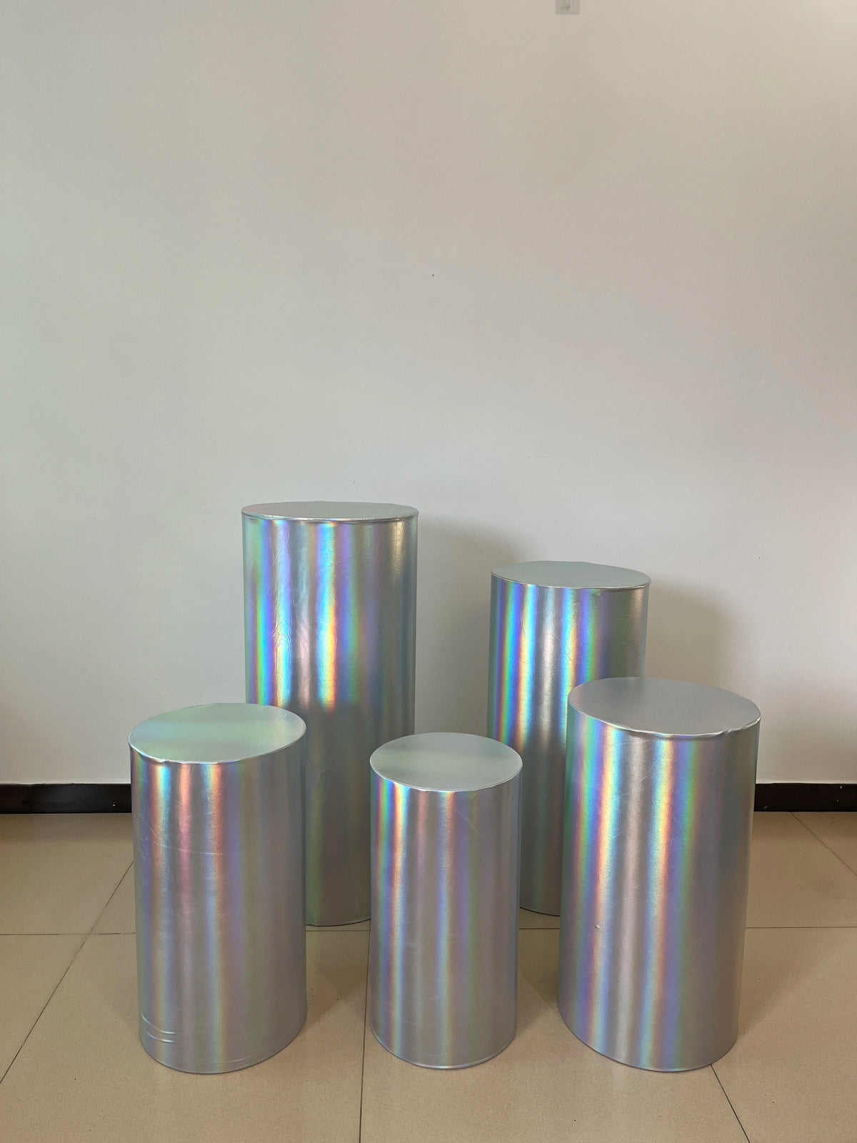 Metallic Gold and Silver Pink Red BLue White Shiny Fabric Stretch Cloth Elastic Pedestal Cylinder Table Covers Party Decoration