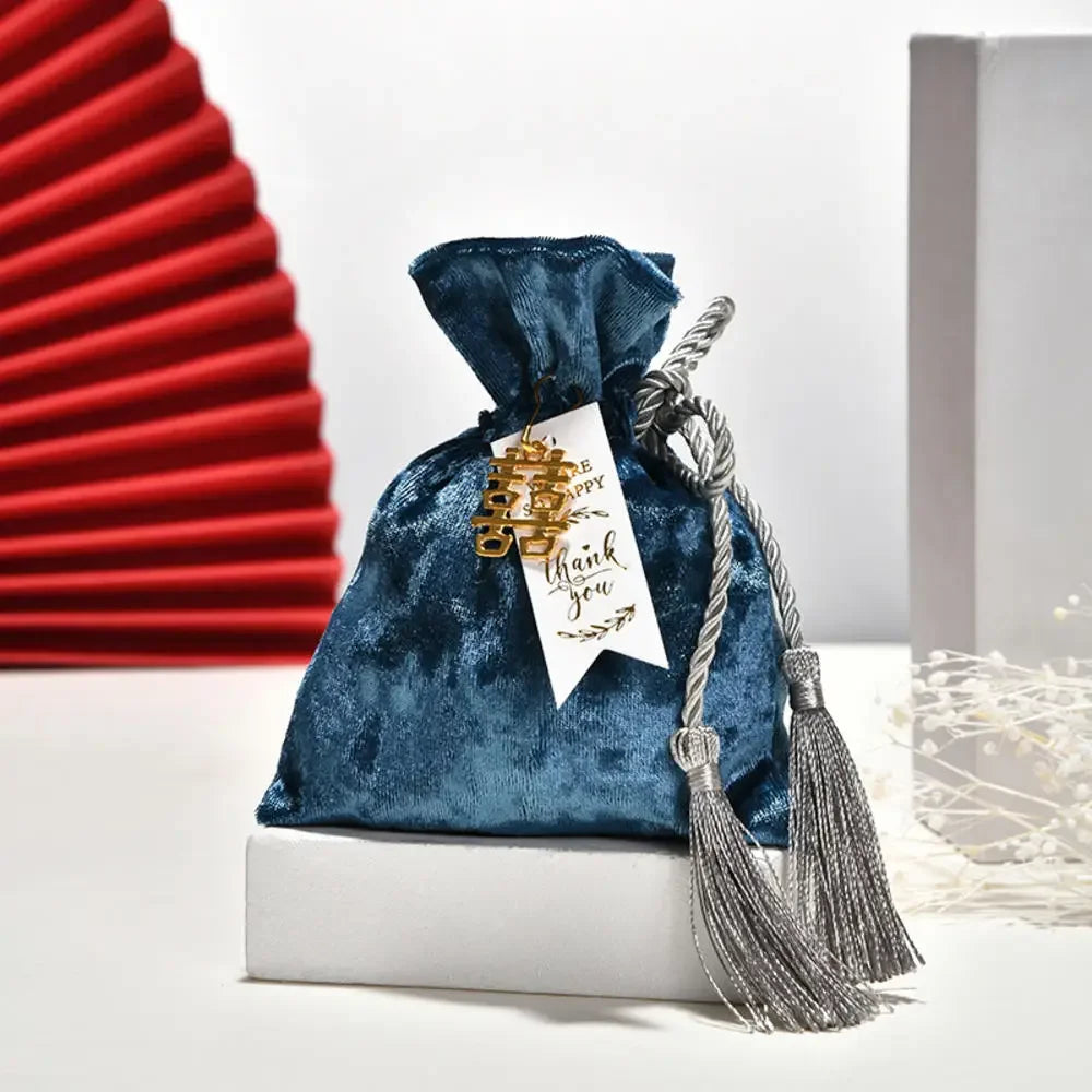 Luxury Packing Drawstring Velvet Pouch Sachet Gift Bag For Jewelry Wedding Candy Boxes With Pearl String Decor Favors Bags