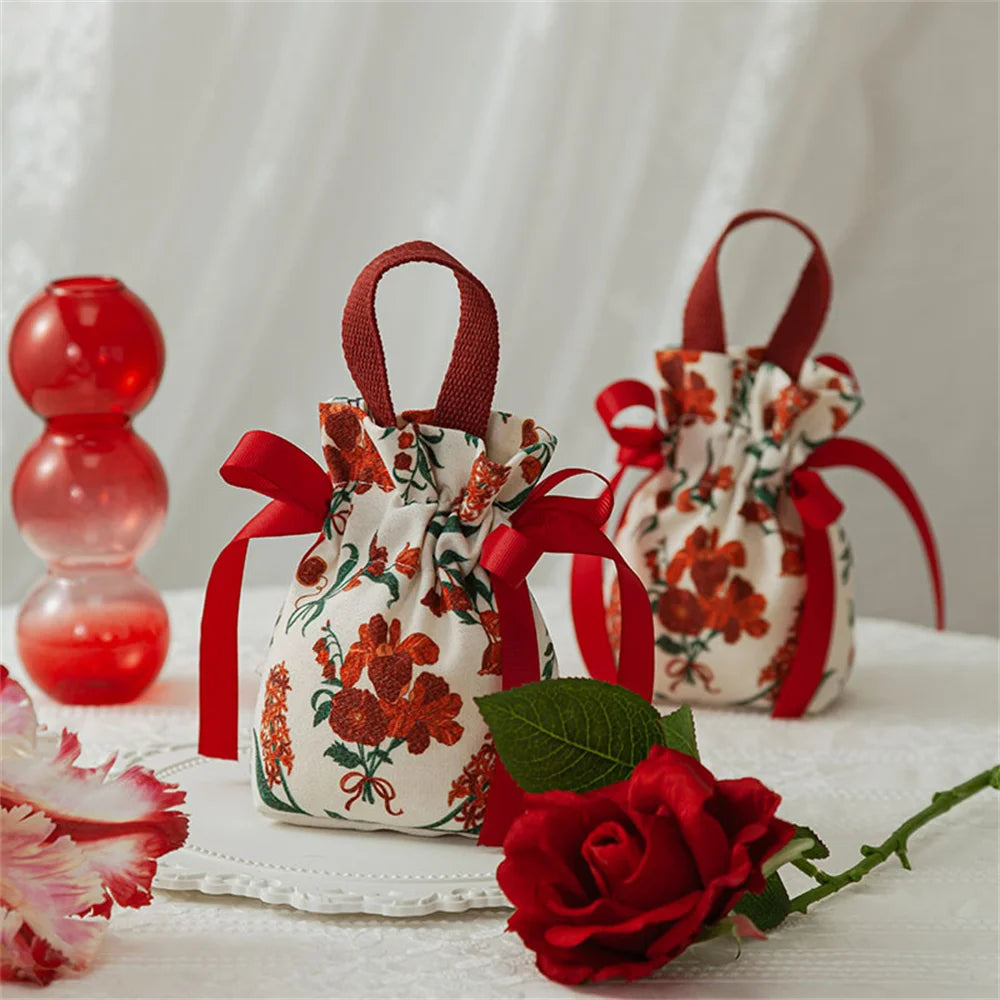 Retro Flower Handheld Candy Bags Wedding Gifts Packing Bags Portable Drawstring Candy Storage Bags Wholesale  New 2024