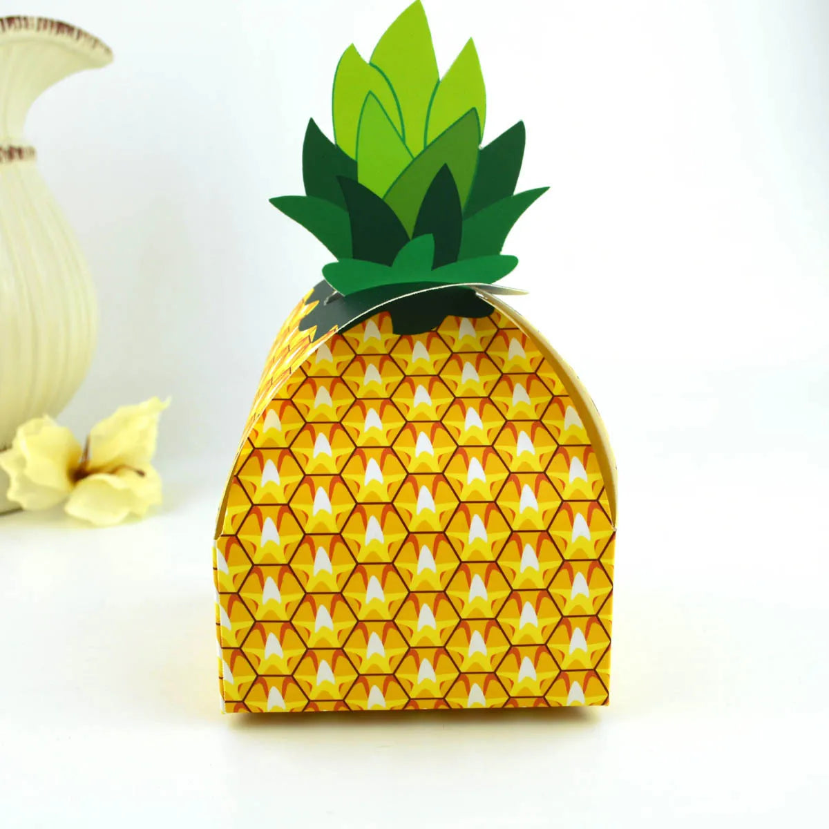 5pcs Pineapple Shape Cardboard Goodies Candy Packing Box Favor Hawaiian Luau Summer Party Decorations Gift Box Supplies Birthday
