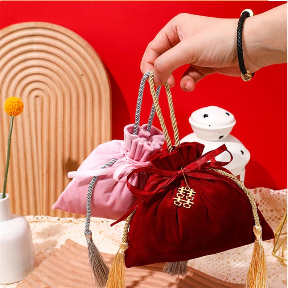 Silk Velvet Drawstring Gift Bag Candy Pouches For Wedding Party Favors Gift Packing Bags Jewelry Organizer Chocolate Candy Bags