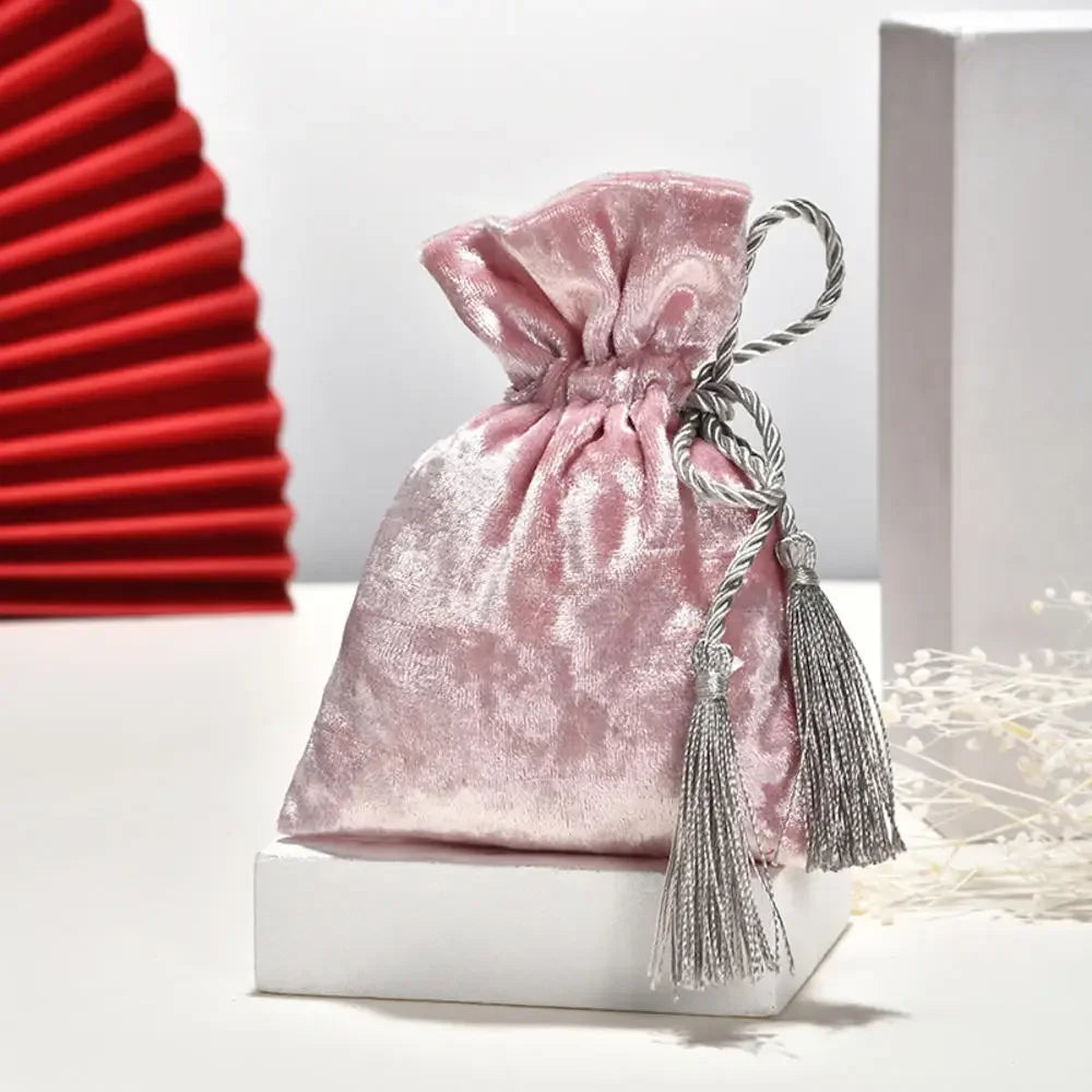 Luxury Packing Drawstring Velvet Pouch Sachet Gift Bag For Jewelry Wedding Candy Boxes With Pearl String Decor Favors Bags