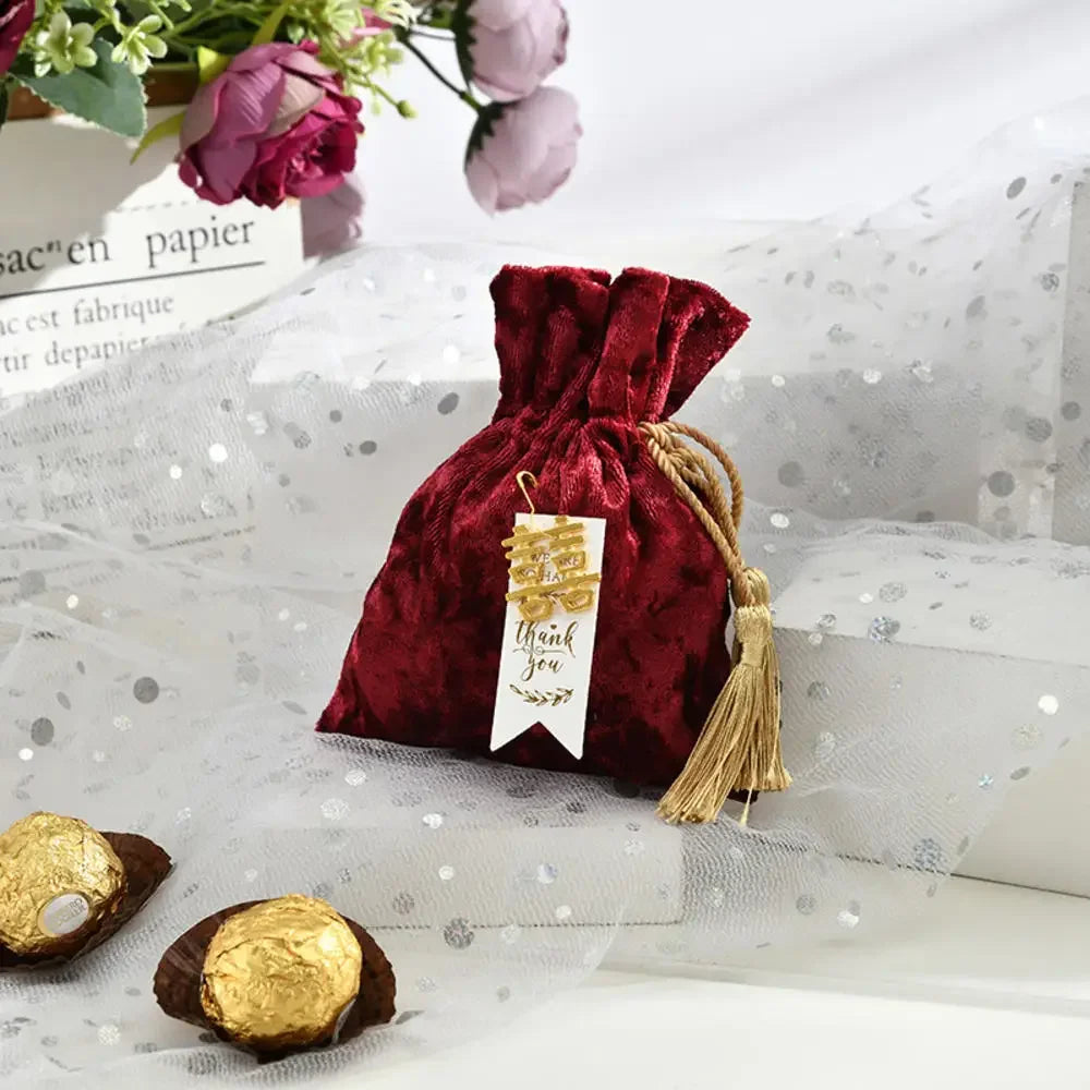 Luxury Packing Drawstring Velvet Pouch Sachet Gift Bag For Jewelry Wedding Candy Boxes With Pearl String Decor Favors Bags