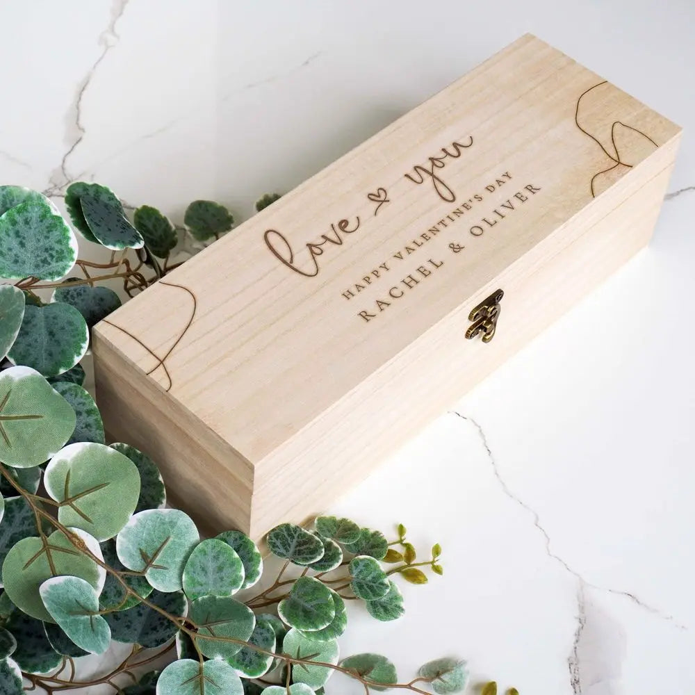 Personalised Wooden Wine Box Wedding Decoration Engraved Lettering Gift Portable Clamshell Solid Wood Champagne Bottle Box