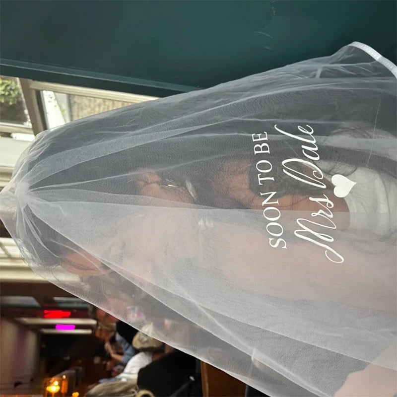 Personalised Soon to be Mrs (Your Name white short Veil Bachelorette Hen Party bridal shower Wedding decoration Bride to Be gift