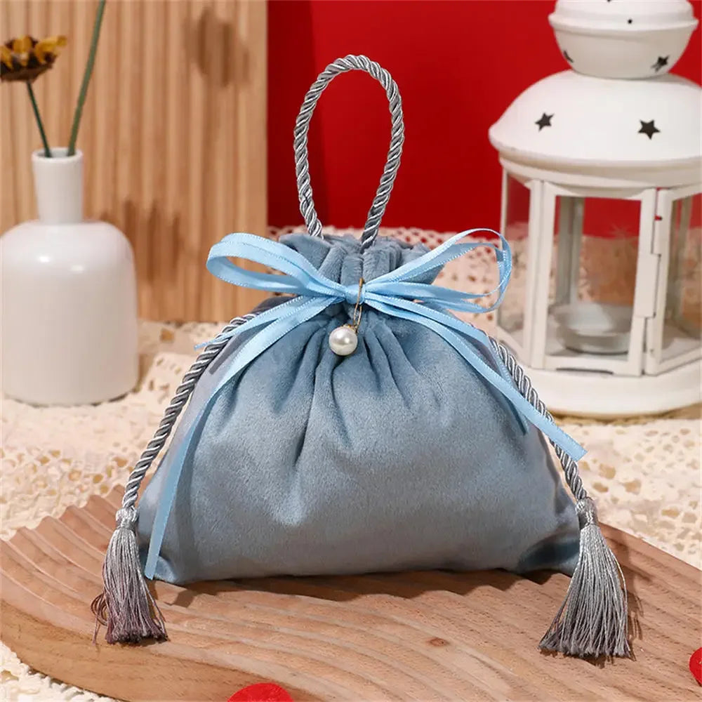 Luxury Packing Drawstring Velvet Pouch Sachet Gift Bag For Jewelry Wedding Candy Boxes With Pearl String Decor Favors Bags