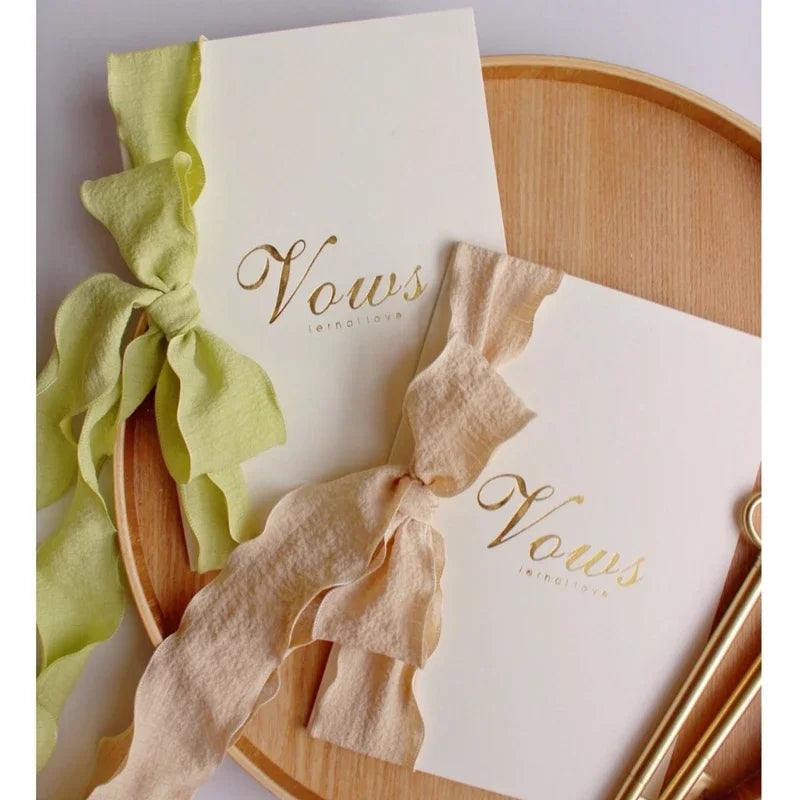 2Pcs/Set Romantic Wedding Favors Bride And Groom Vows Card with  Chiffon Ribbons Gold Pen Book His & Her Photo Props Vow Gift