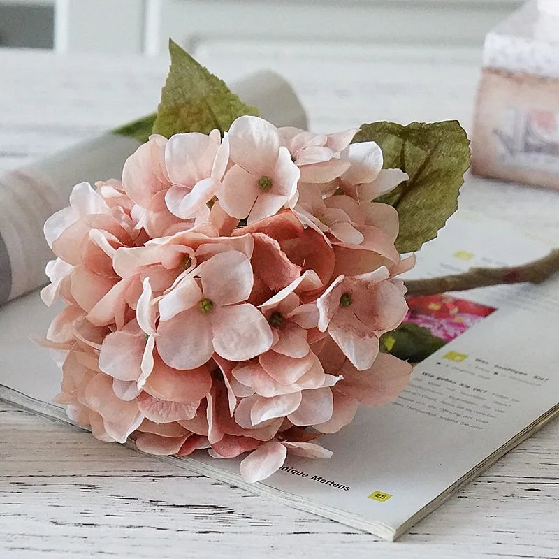 1 Bundle Silk Hydrangea Autumn Vase for Home Decor Valentine's Day Wedding Bridal Bouquet Wall Setting Artificial Flowers Cheap
