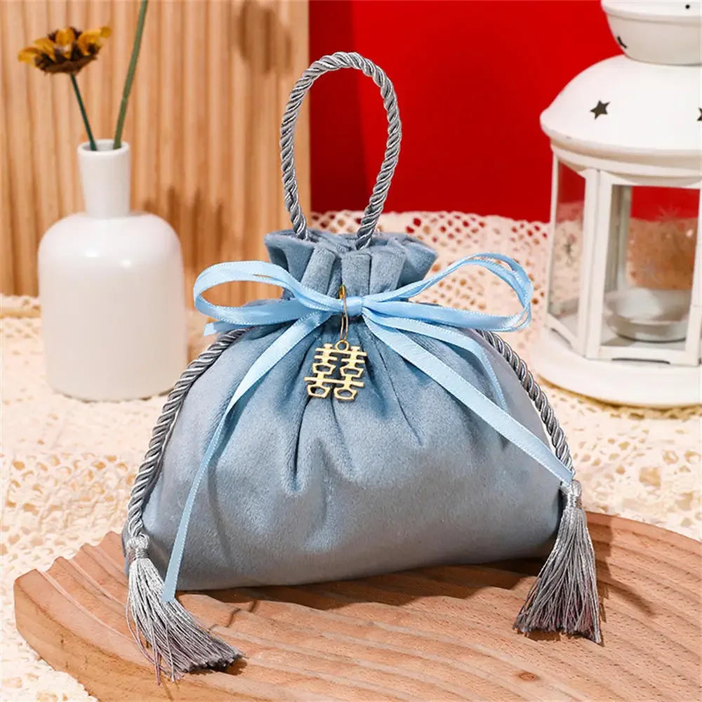 Luxury Packing Drawstring Velvet Pouch Sachet Gift Bag For Jewelry Wedding Candy Boxes With Pearl String Decor Favors Bags