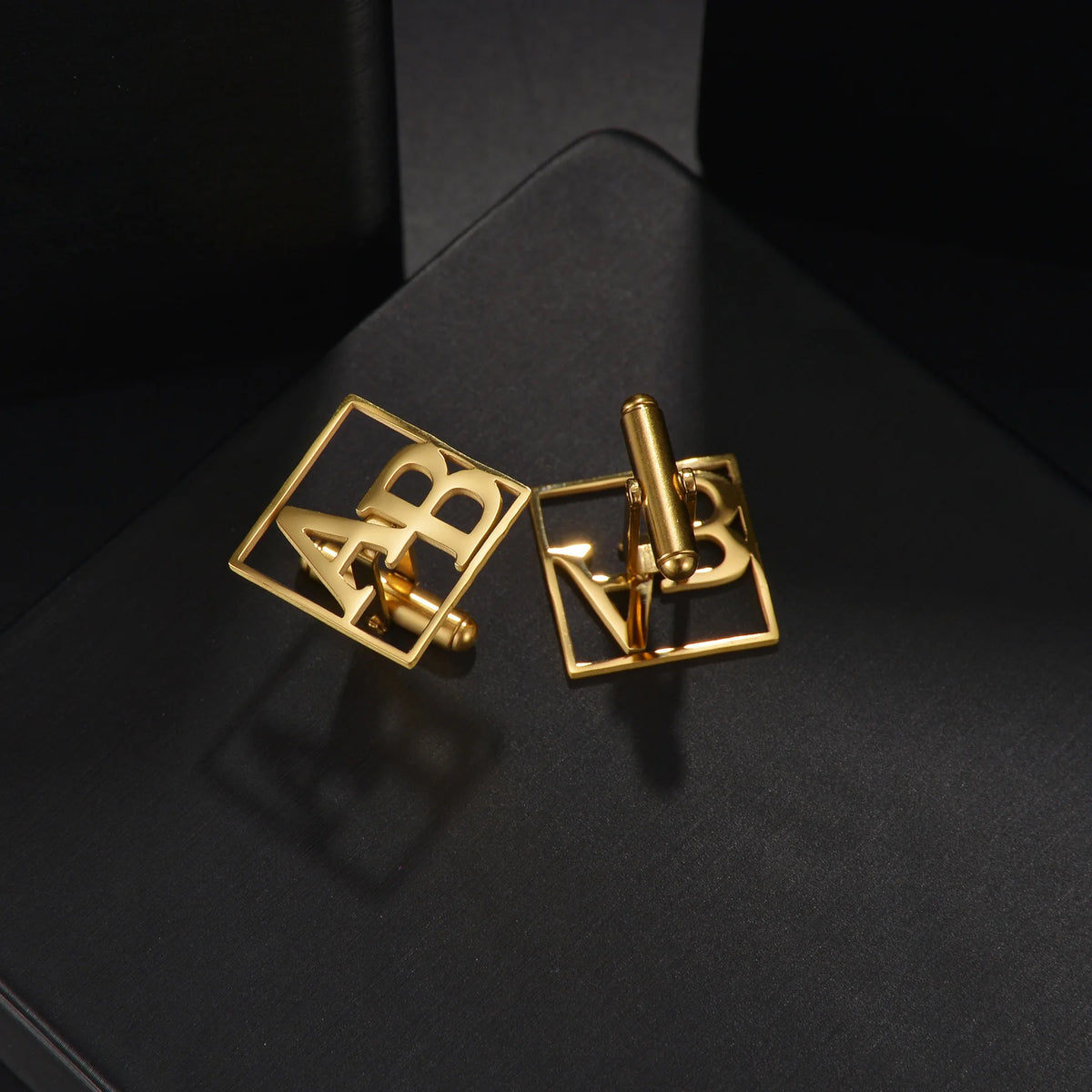 Atoztide Fashion Personalized Custom Name Cufflinks for Men Shirt Cuff Buttons Letter Initials Jewelry Wedding GiftsAccessories