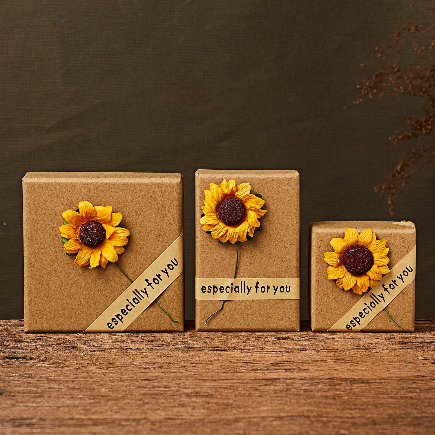 "especially for you" Daisy Sunflower Paper Box Ring Earrings Bracelets Necklace Gifts Box  Couple Friends Mom Dad Family Jewelry