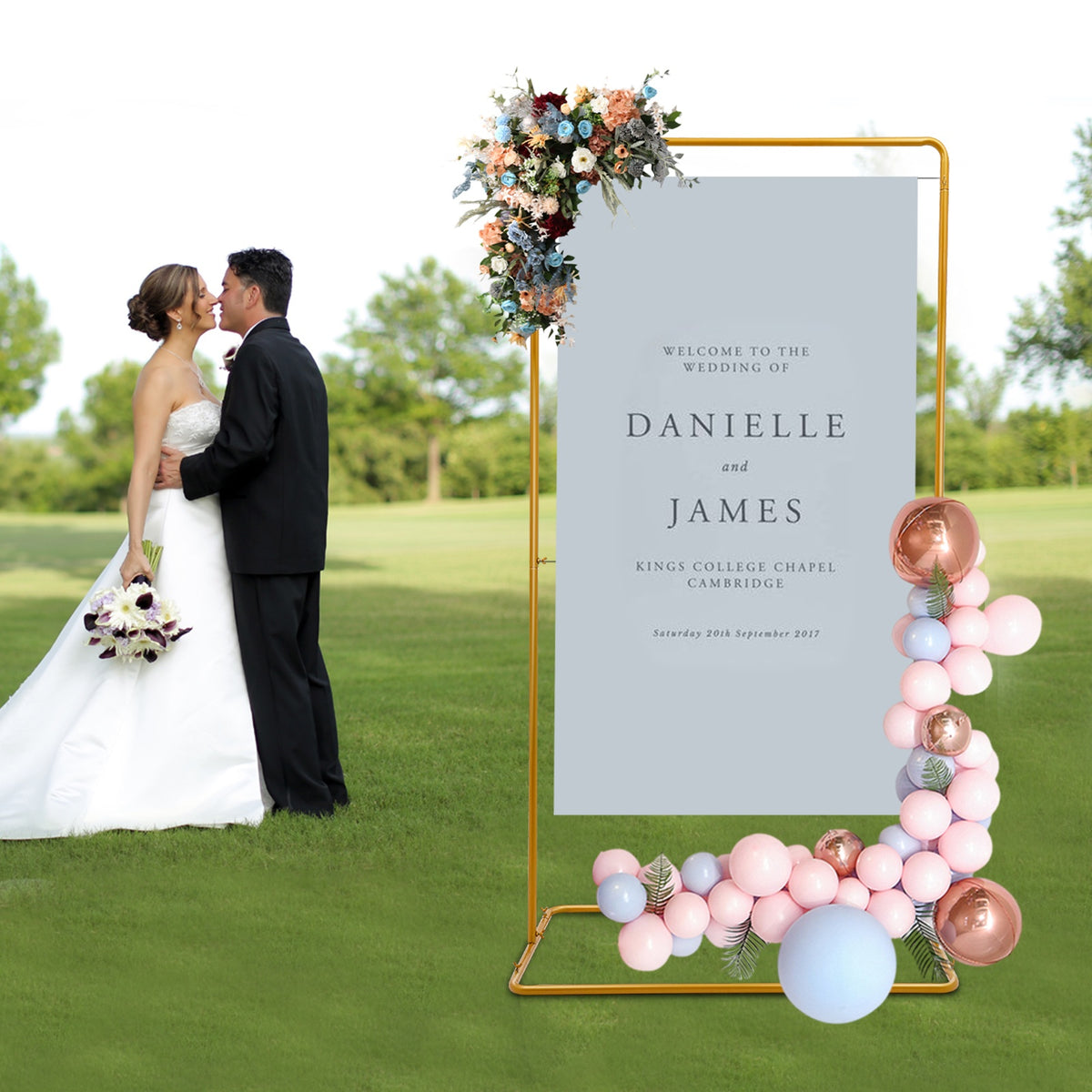 2 x 1.05m Wedding Flower Stand 22mm Round Tube Golden, Wear-Resistant and Rustproof, 7.98 KG Load Capacity, Easy to Move with Widened Rectangular Base 41.33×24.4in, Suitable for Garden Decorations, Wedding Arrangements, Outd