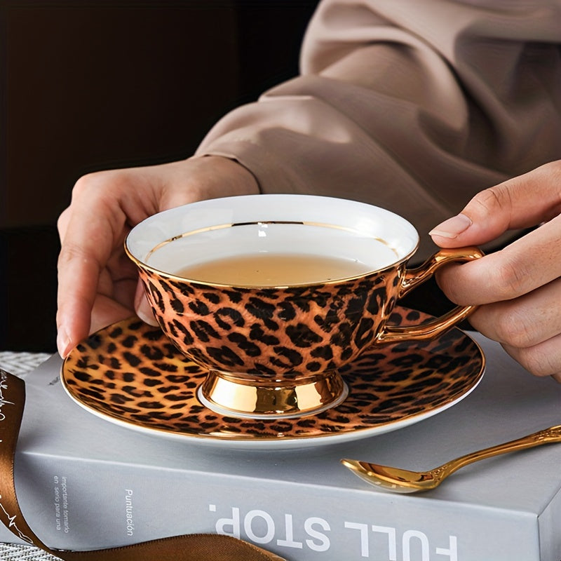 Luxurious Leopard Print Tea Set: Elegant Bone China Cup And Saucer with Golden Trim, Perfect for a Stylish Afternoon Tea