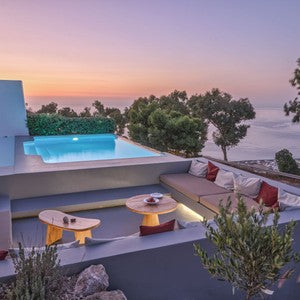 Villa Shades