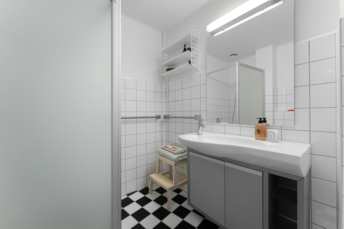 Bathroom Vanity Unit with Sink